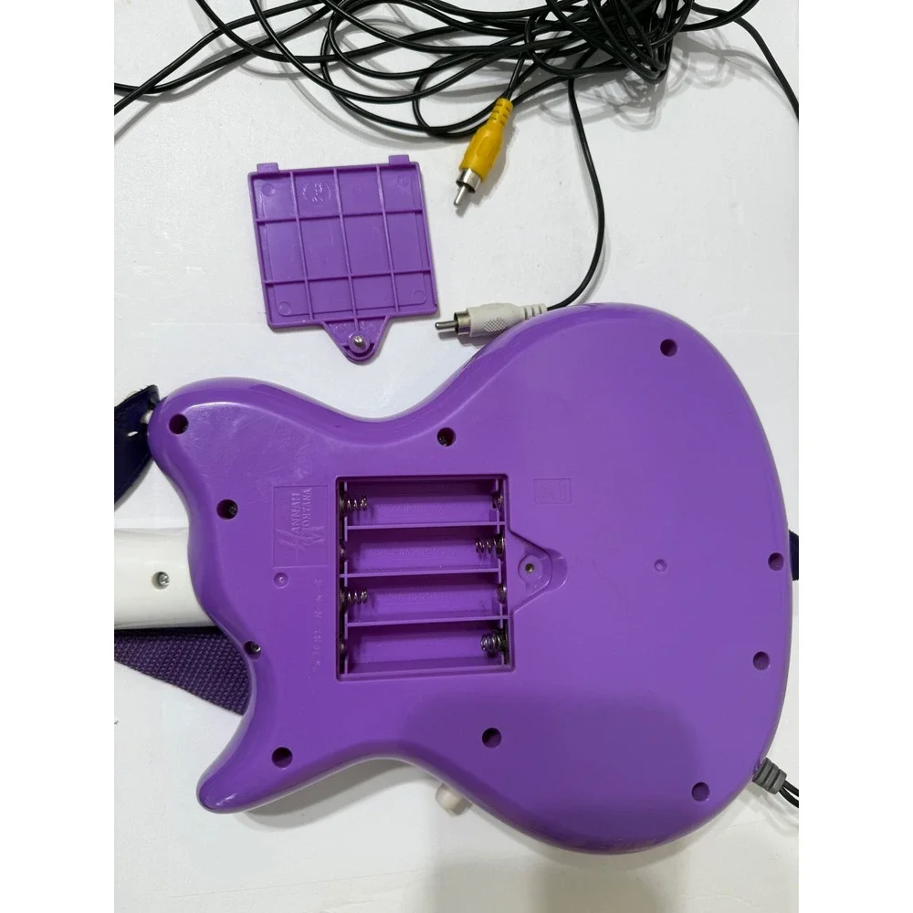 Disney Hannah Montana Secret Star TV Games Guitar Controller Purple 2008 Jakks
